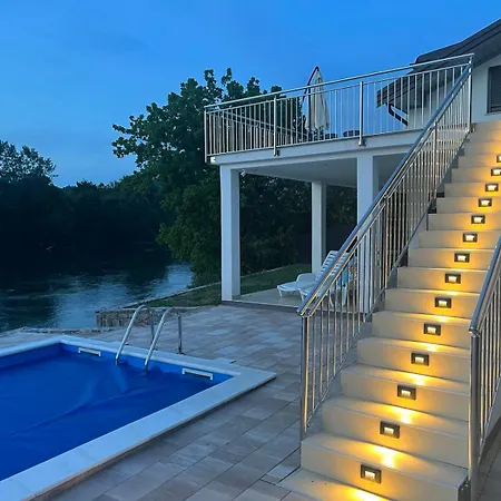 Na Uni Sarac Apartman