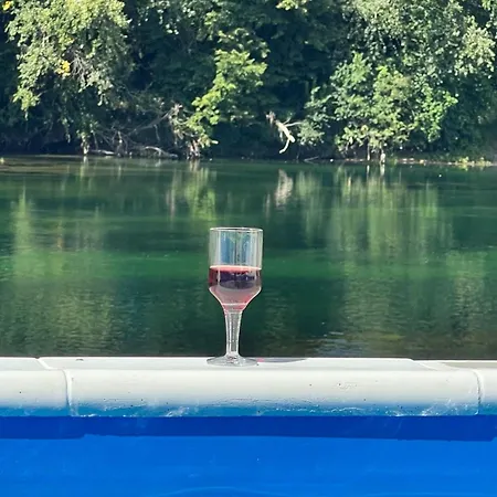 Na Uni Sarac
