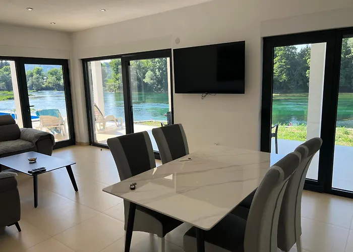 شقة Na Uni Sarac *