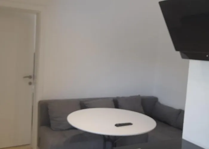 Na Uni Sarac شقة *